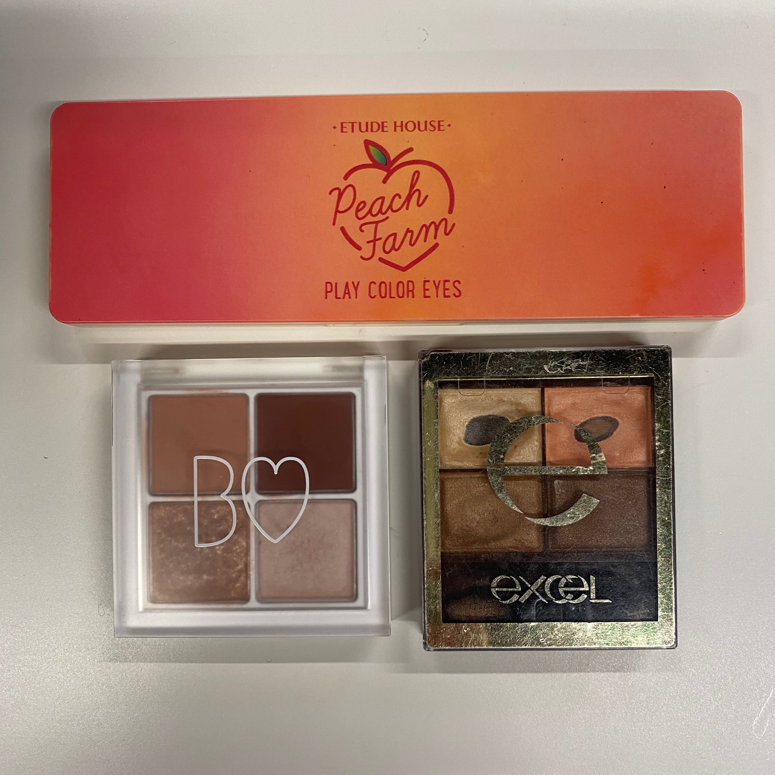 定番ブラウンシャドウ