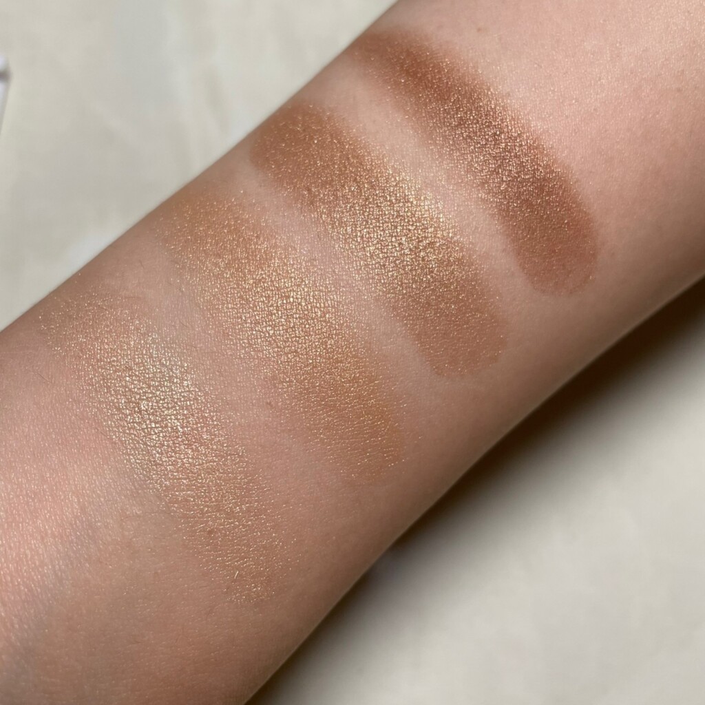 シルキースフレアイズ