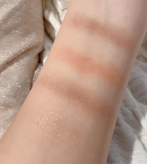 シルキースフレアイズ