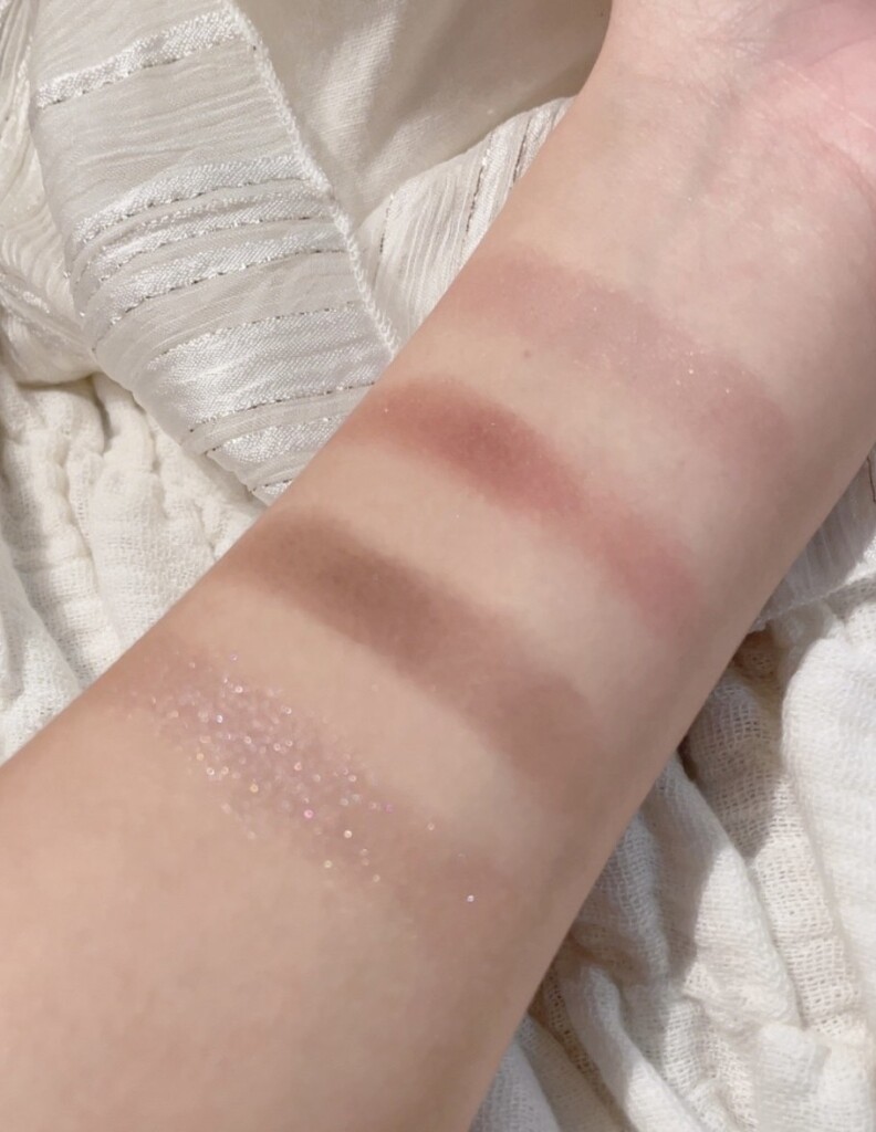 シルキースフレアイズ